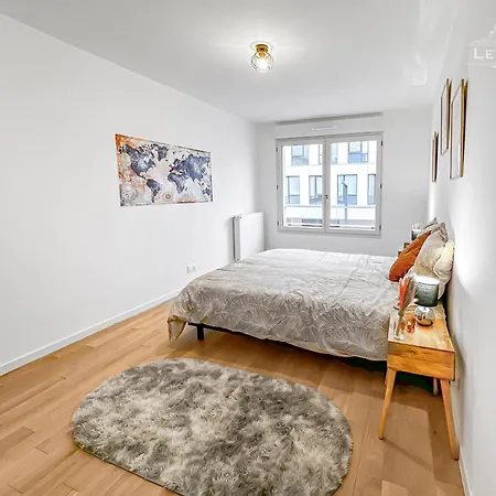 Bleu Serenity Aux Pied De Paris 아파트